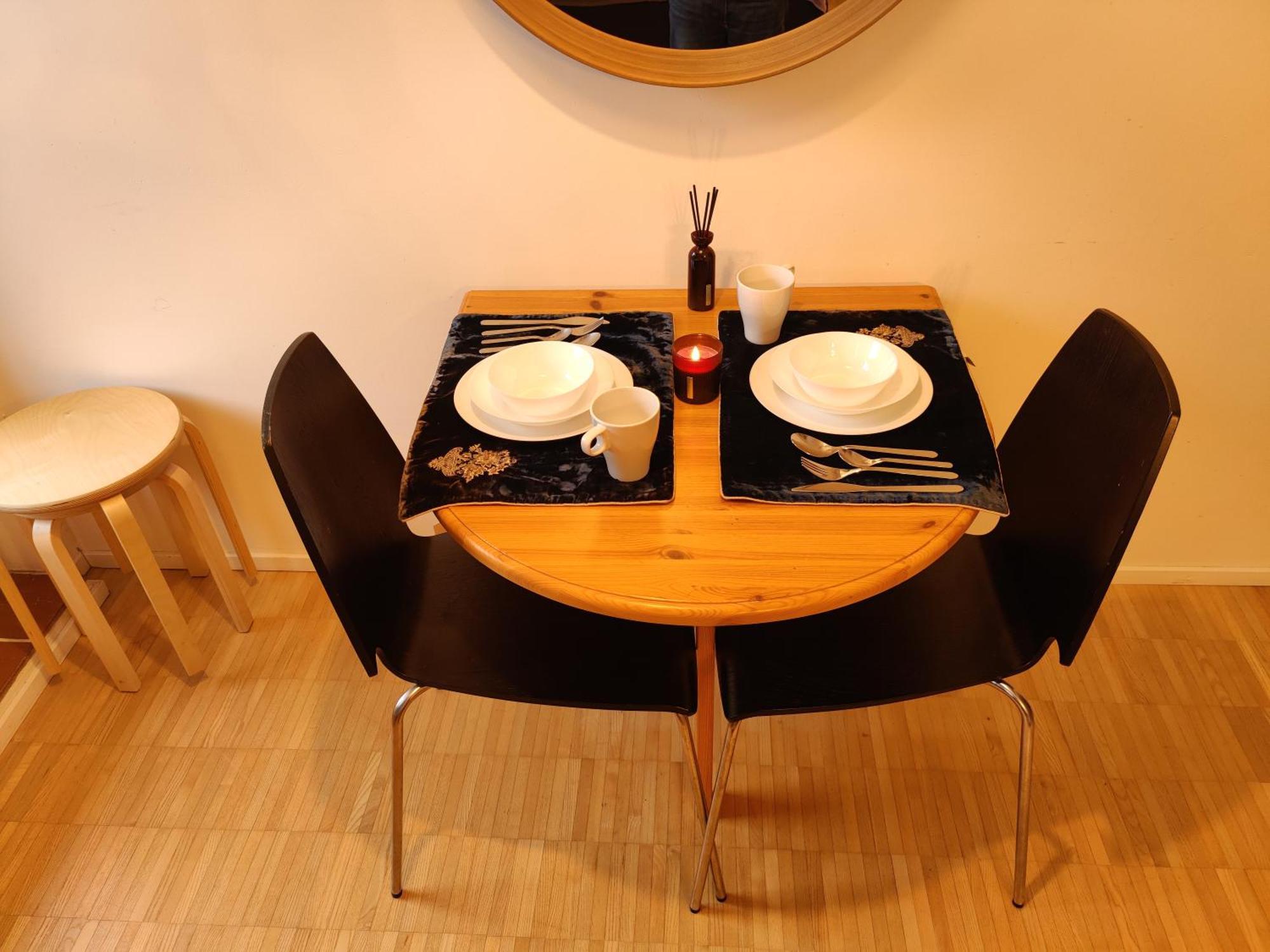 Cozy Independent House With Free Parking And 20 Mins To Center