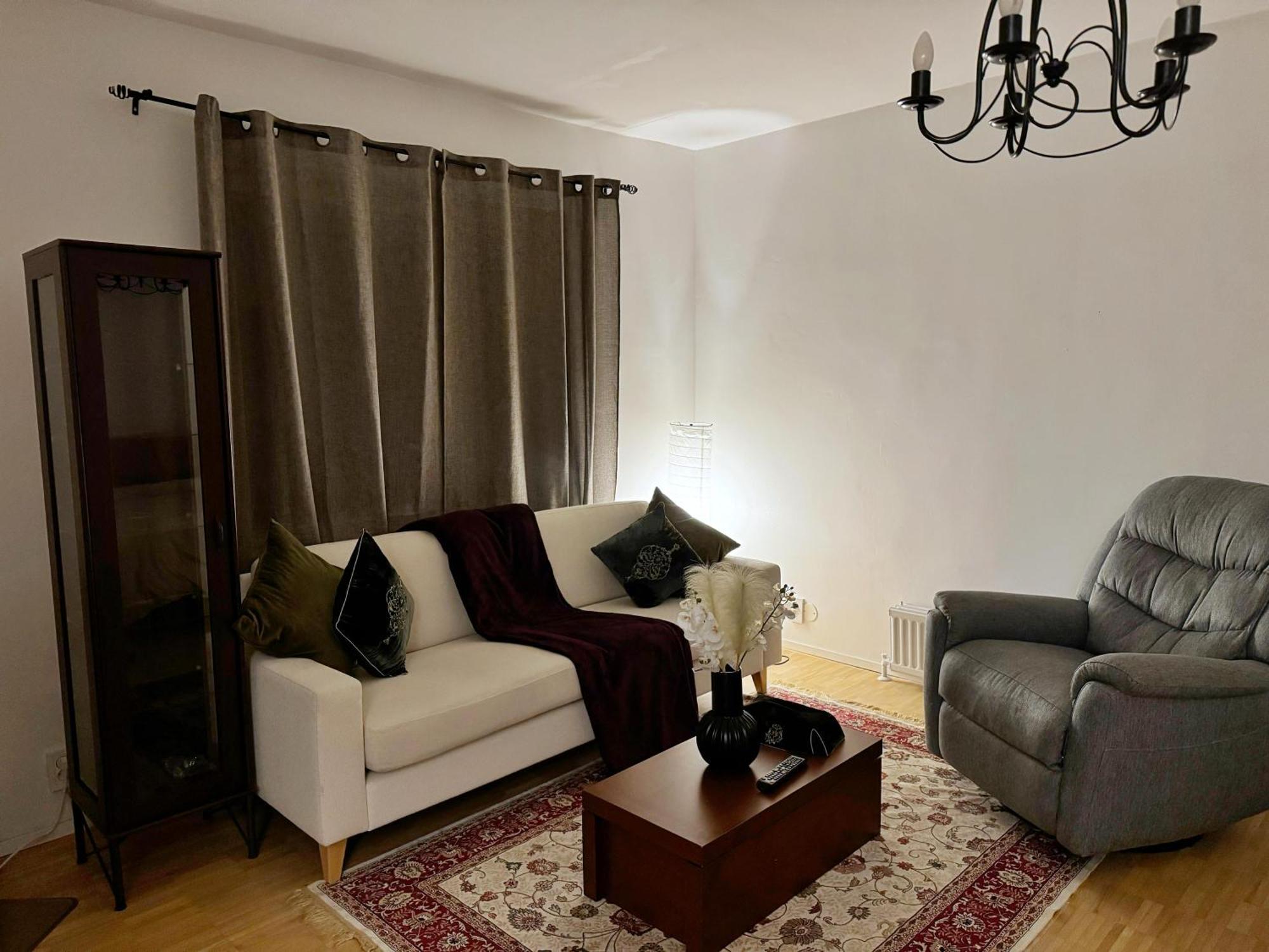 Cozy Independent House With Free Parking And 20 Mins To Center Casa vacanze Helsinki