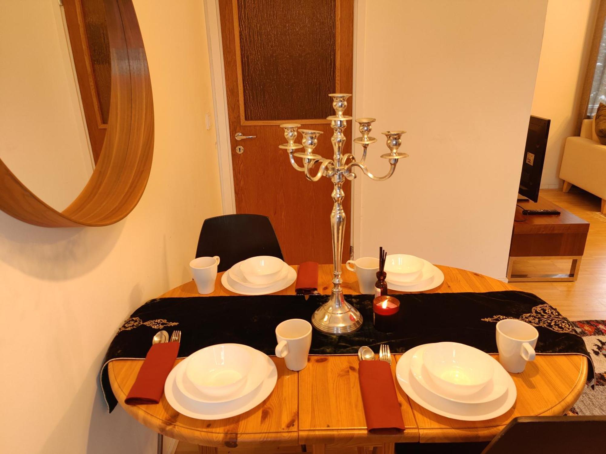 Cozy Independent House With Free Parking And 20 Mins To Center Helsingfors