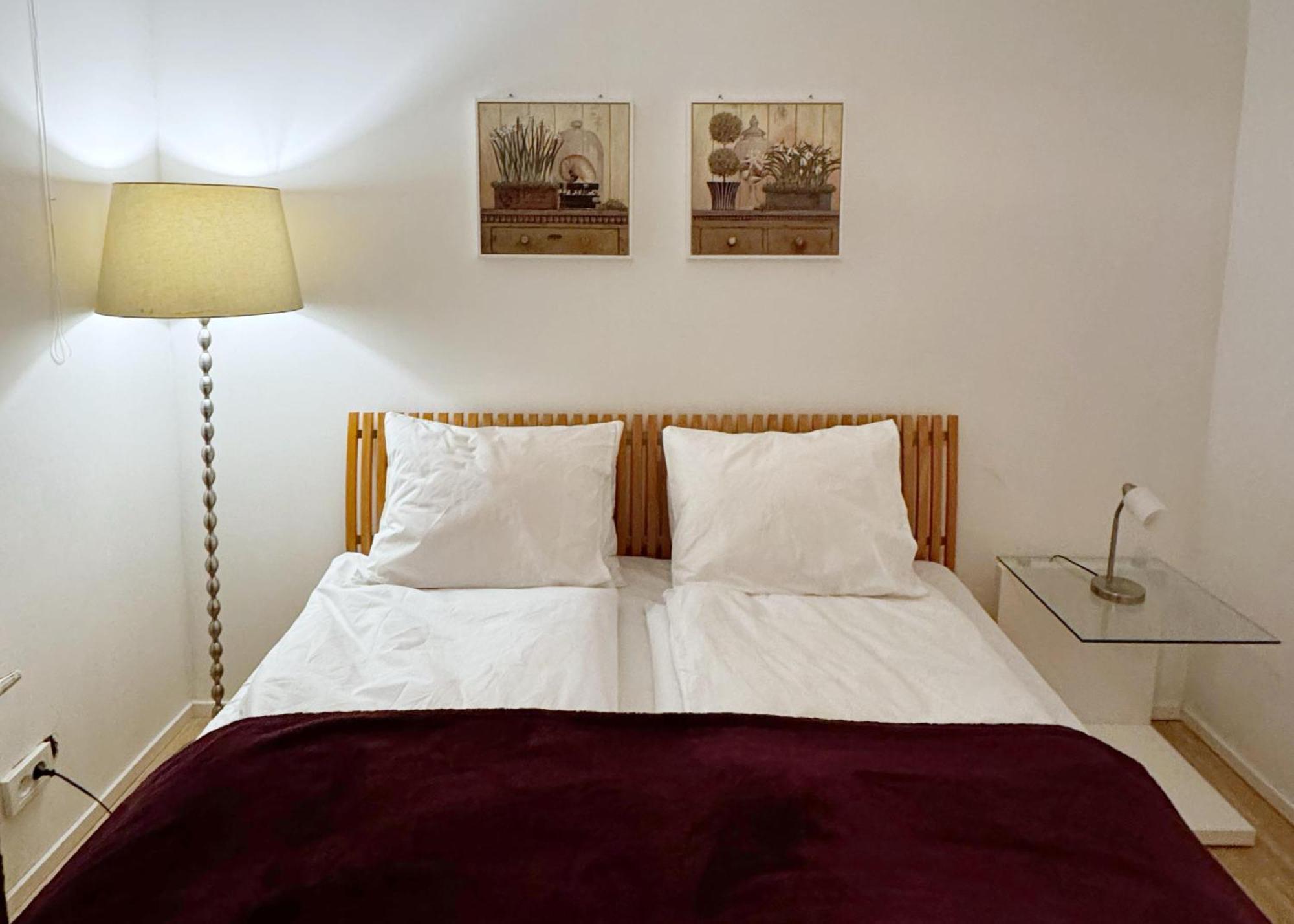 Feriehus Cozy Independent House With Free Parking And 20 Mins To Center