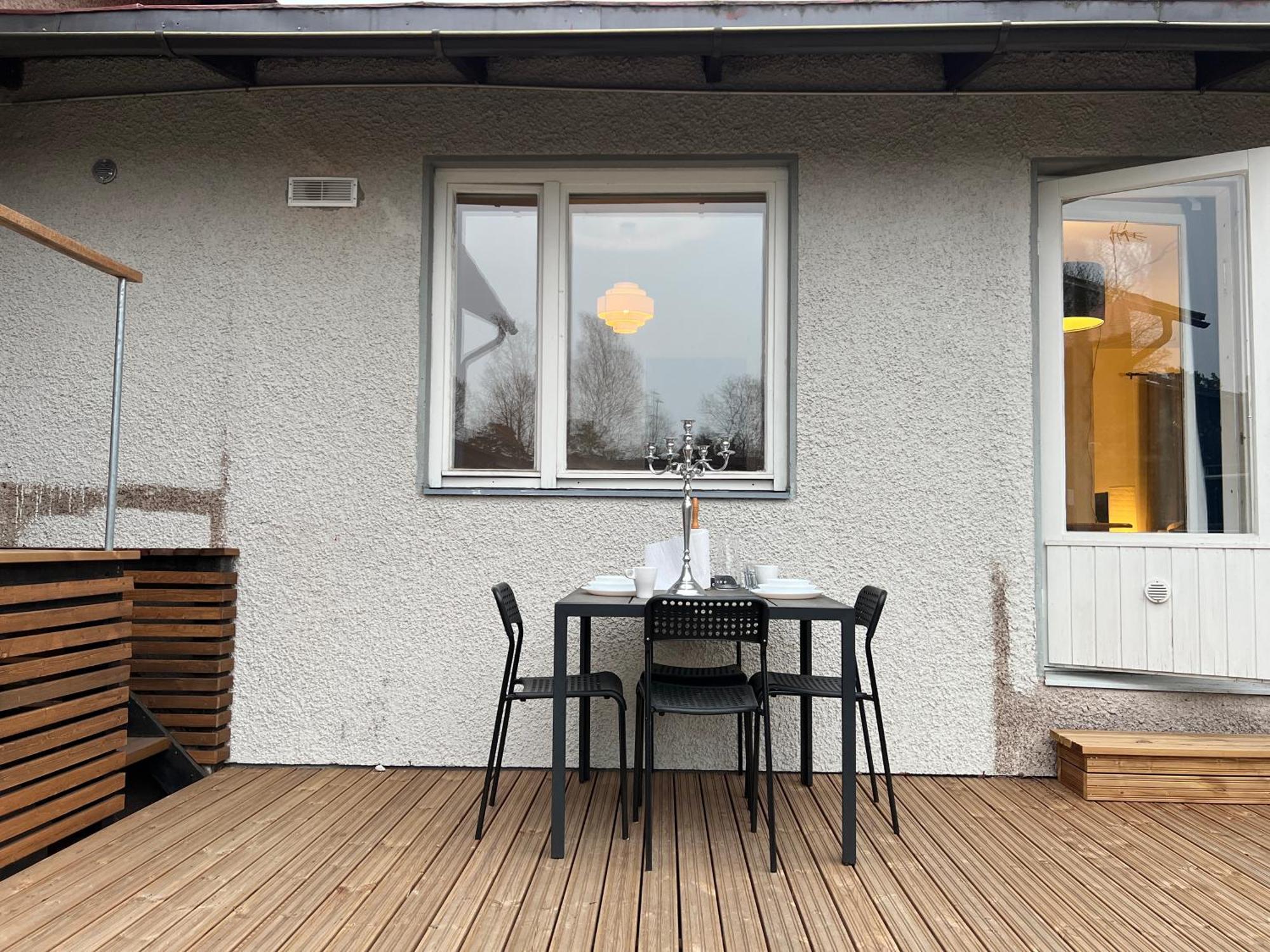 Feriehus Cozy Independent House With Free Parking And 20 Mins To Center *